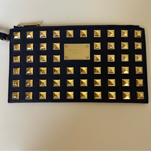 Michael Kors Jet Set Travel Large Top Zip Studded Leather Wristlet Pouch - Picture 3 of 7